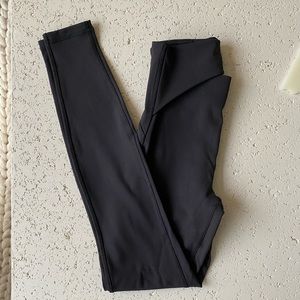 Lululemon Size 4 Leggings with Top Band